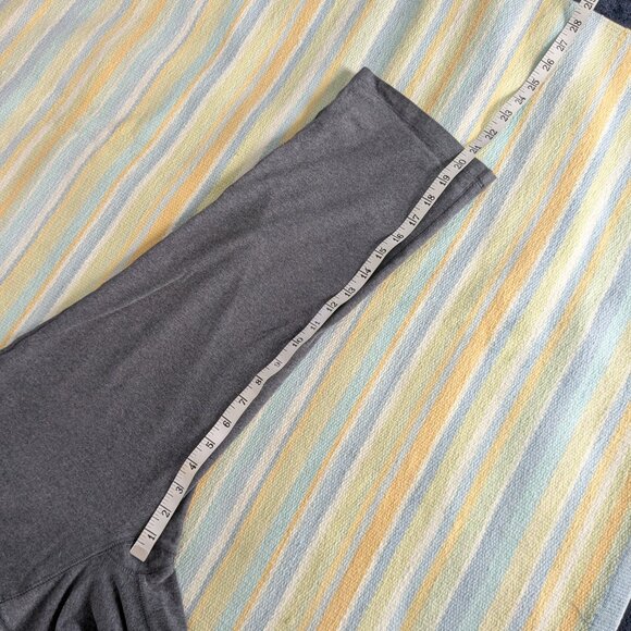Gap Body Y2K Gray Cropped Yoga Pants Medium - Picture 8 of 10